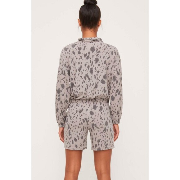 Lush Turtleneck Drawstring Sweatshirt Top Womens S Grey Leopard Long Sleeve NWT - Picture 3 of 6